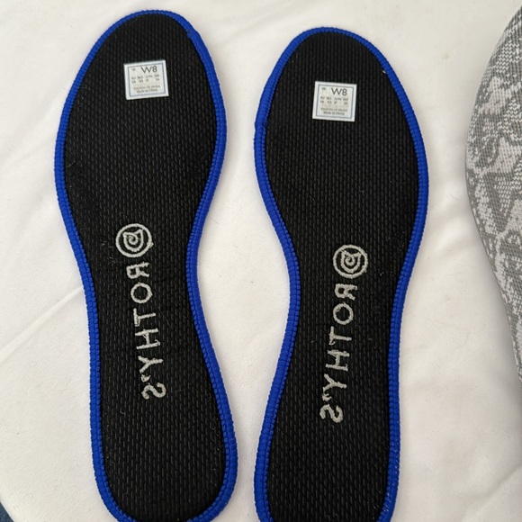 Rothy’s Size 8 Python Print Almond Toe Loafers - Picture 9 of 9